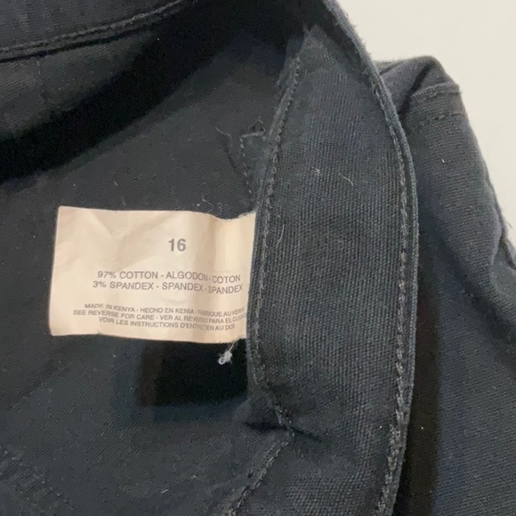 Gloria Vanderbilt Black Capri - Picture 6 of 10